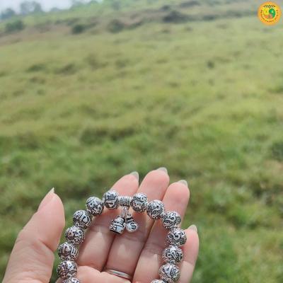Chuỗi đeo tay bạc thái thần chú Om Mani Padme Hum